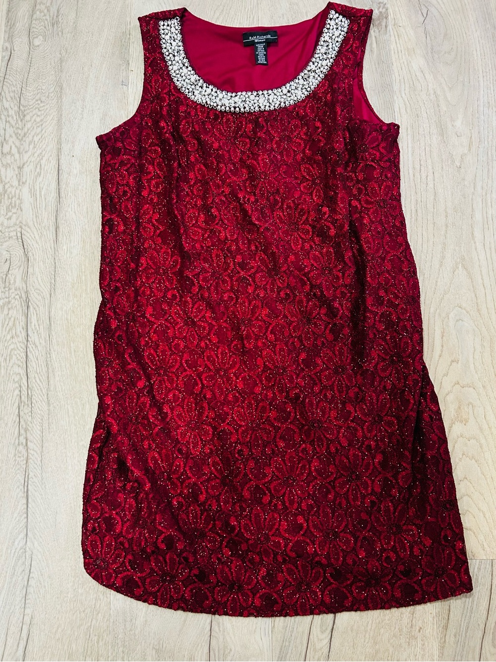 Jones New York Red Embellished Sleeveless Sheath Dress